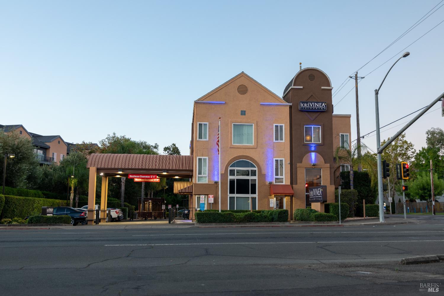 Detail Gallery Image 2 of 96 For 178 Dry Creek Rd, Healdsburg,  CA 95448 - – Beds | – Baths