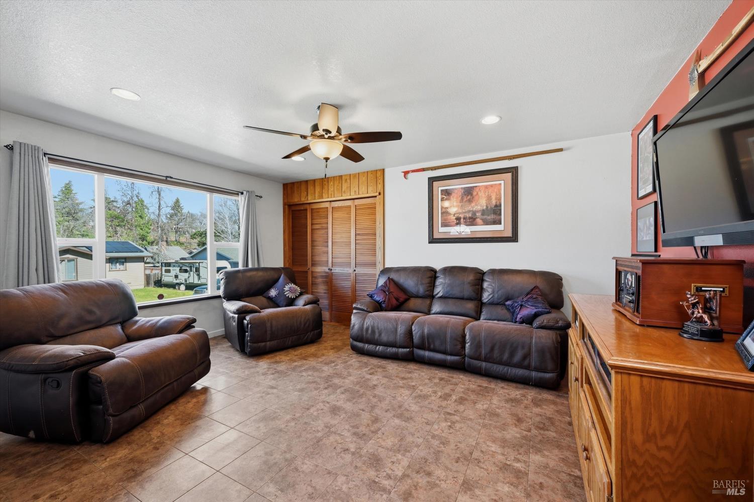 Detail Gallery Image 14 of 35 For 799 19th St, Lakeport,  CA 95453 - 3 Beds | 2 Baths
