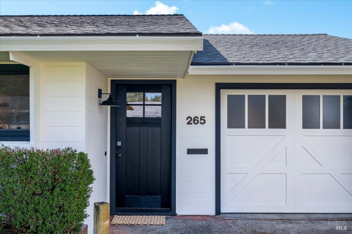 Detail Gallery Image 6 of 26 For 265 Cardinal Rd, Mill Valley,  CA 94941 - 3 Beds | 1 Baths