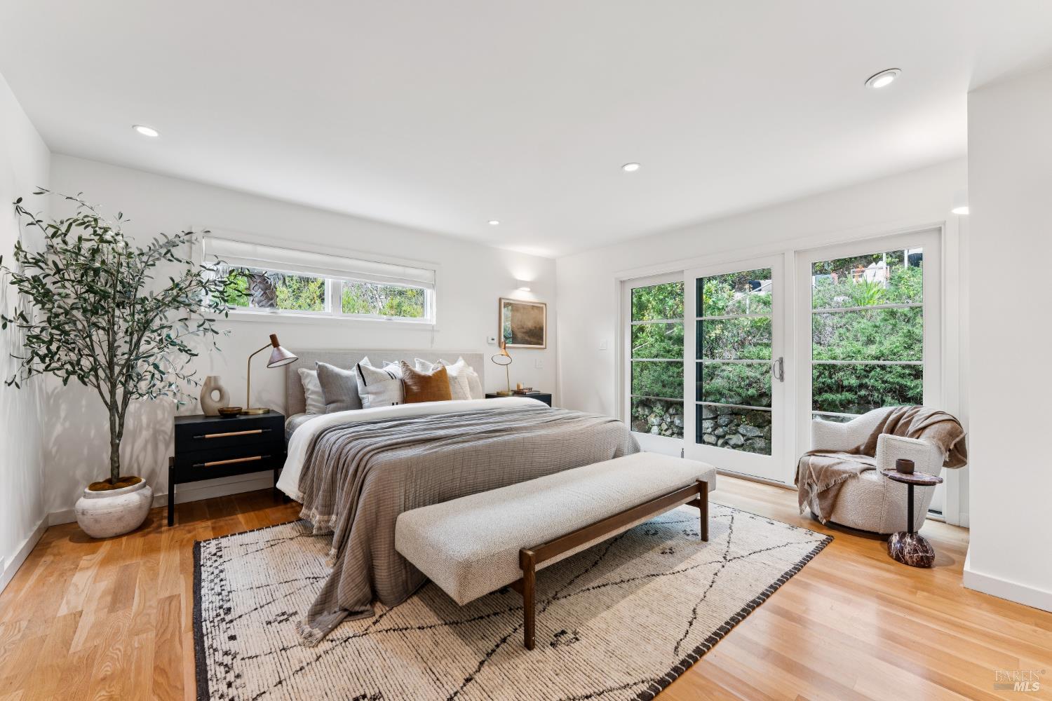 Detail Gallery Image 24 of 65 For 123 Almenar Dr, Greenbrae,  CA 94904 - 3 Beds | 3 Baths