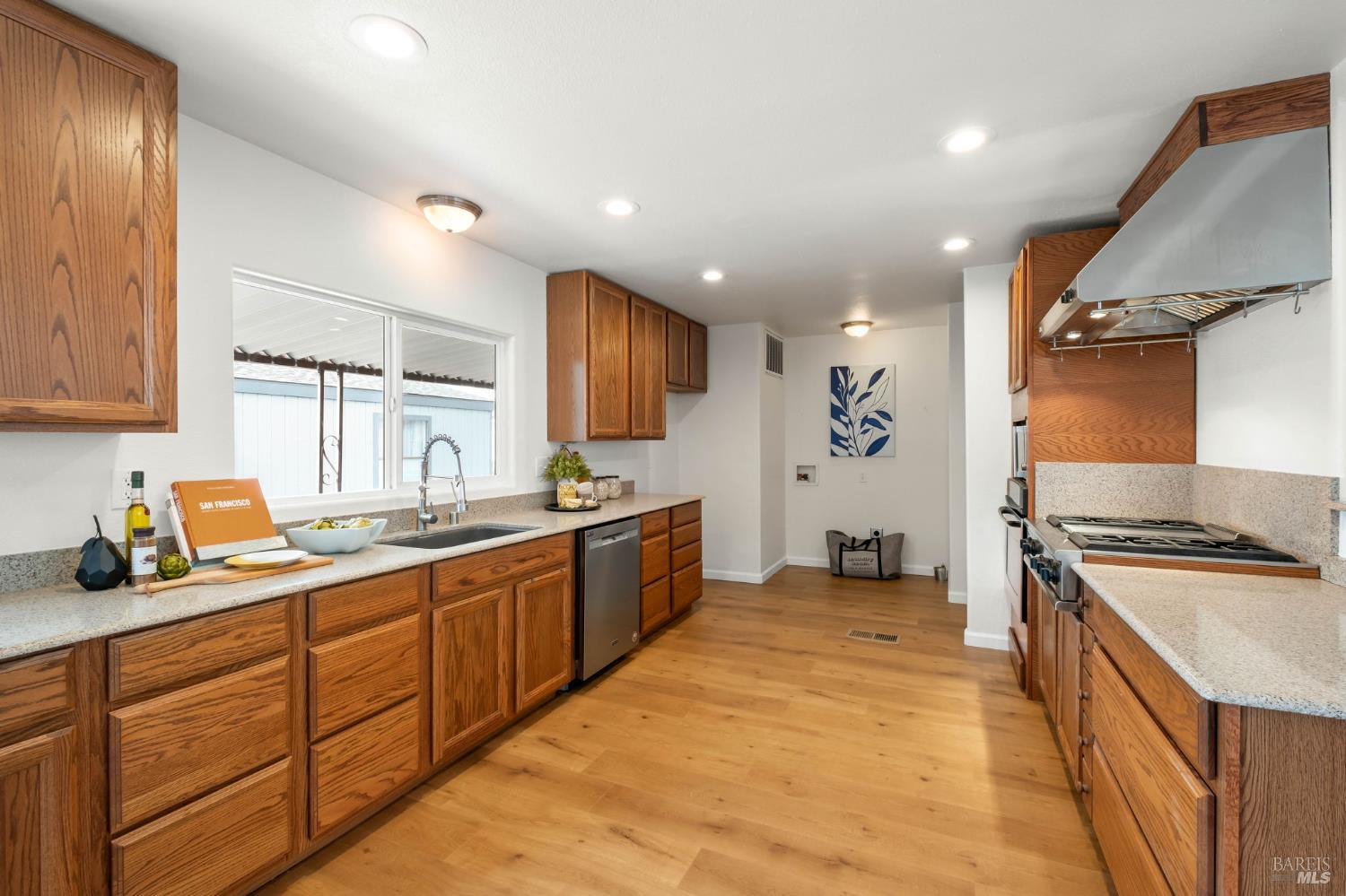 Detail Gallery Image 9 of 35 For 260 American Canyon Rd 160, American Canyon,  CA 94503 - 3 Beds | 2 Baths