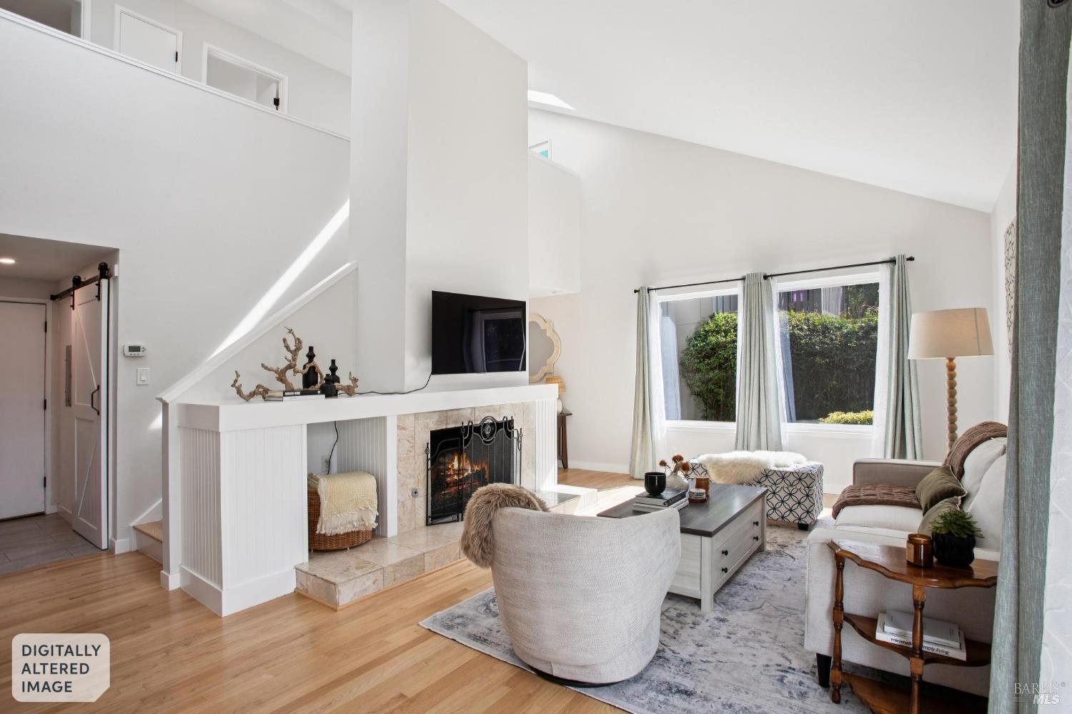 Detail Gallery Image 16 of 33 For 18 Dunlin Ct, San Rafael,  CA 94903 - 2 Beds | 1/1 Baths