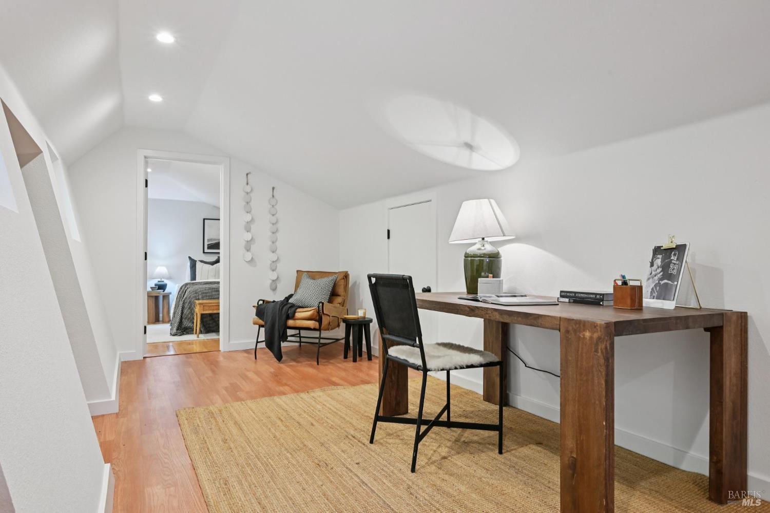 Detail Gallery Image 23 of 43 For 404 Spruce St, Mill Valley,  CA 94941 - 3 Beds | 2 Baths