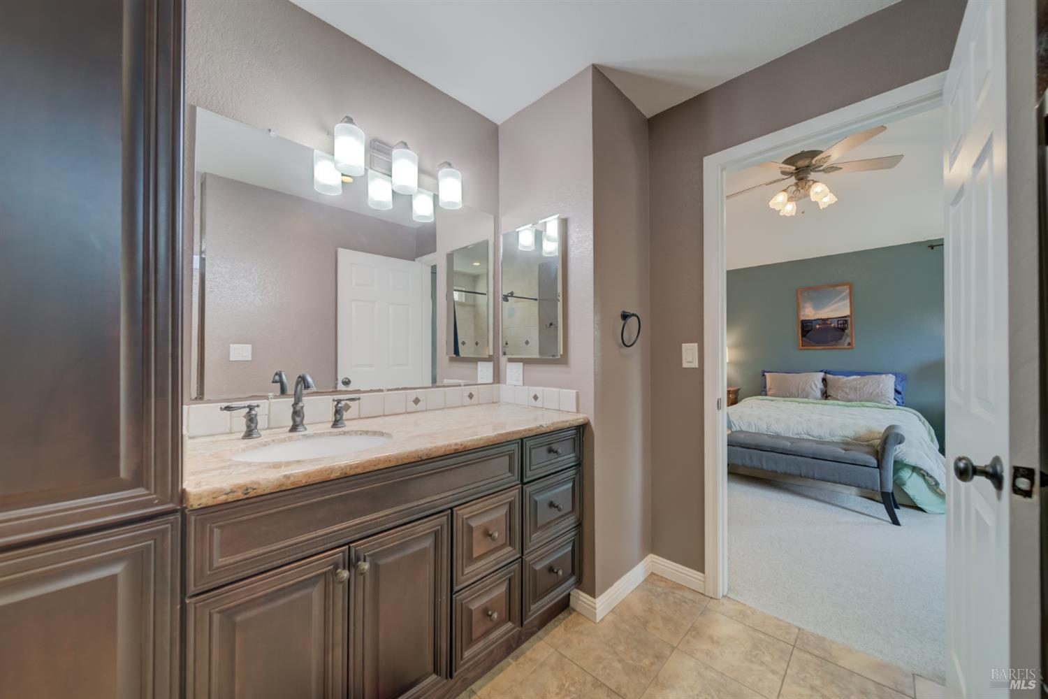 Detail Gallery Image 15 of 29 For 267 Sunridge Way, Vacaville,  CA 95688 - 4 Beds | 2/1 Baths