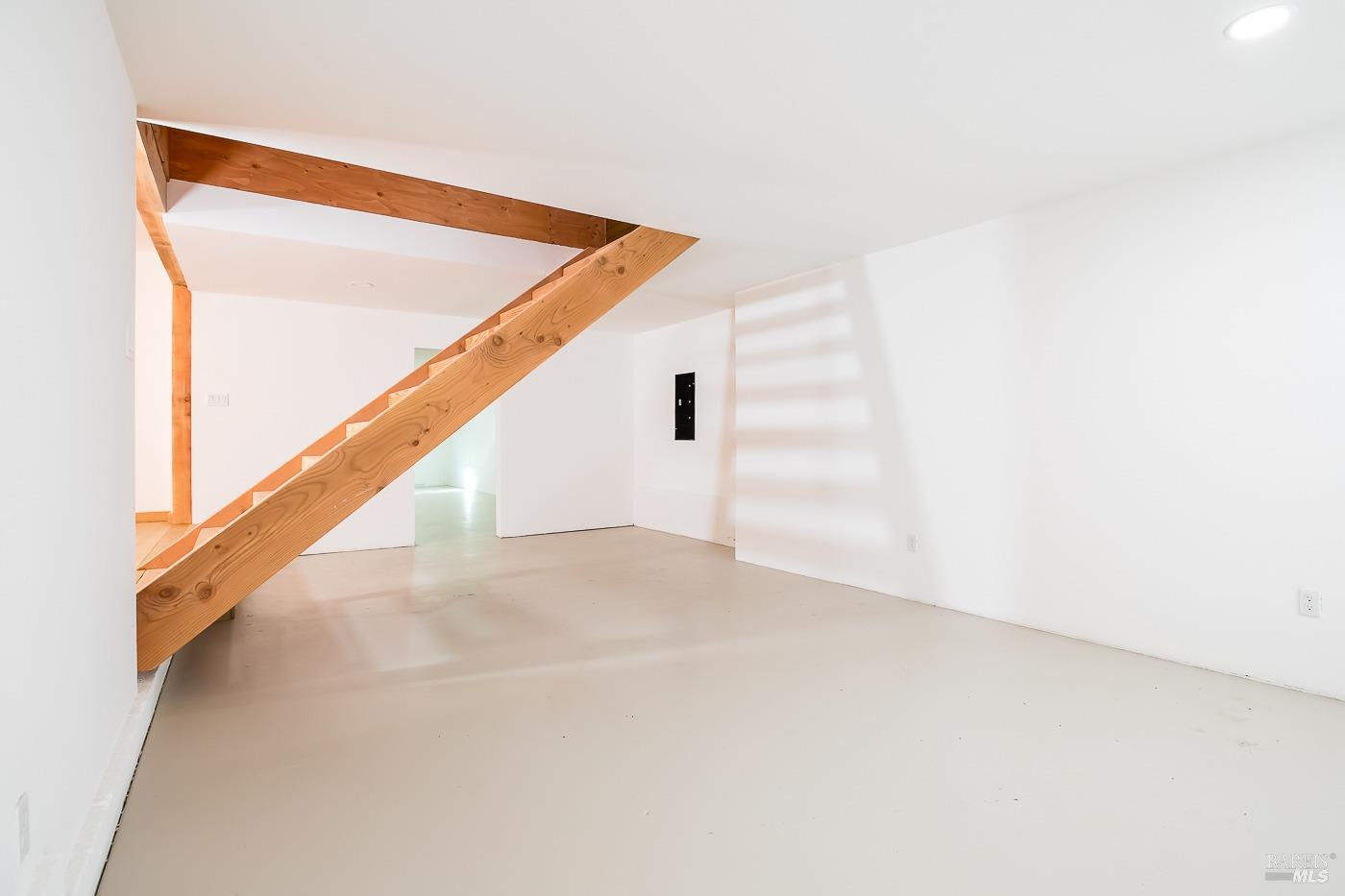 Detail Gallery Image 37 of 51 For 45460 Indian Shoals Rd, Mendocino,  CA 95460 - 4 Beds | 4 Baths