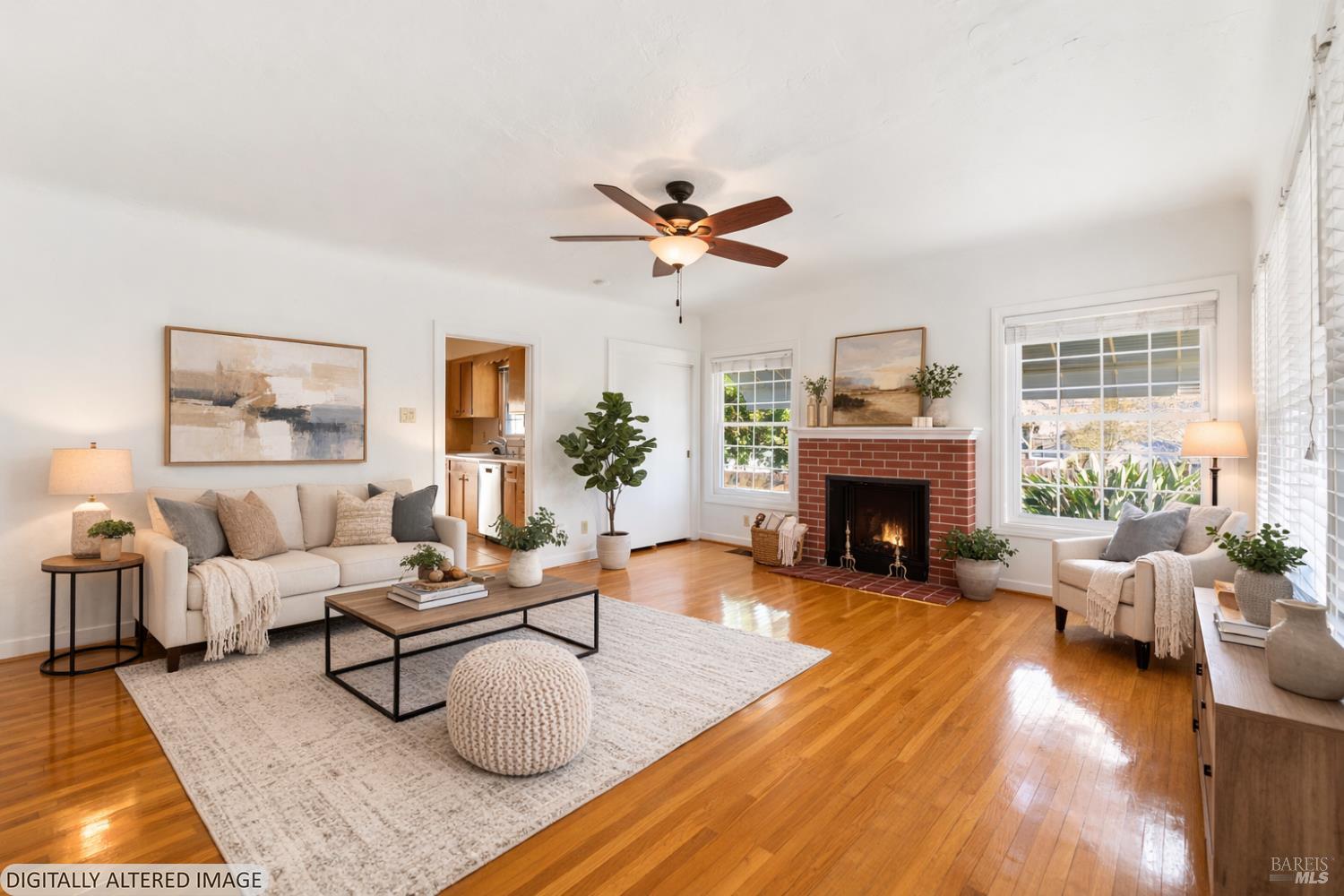 Detail Gallery Image 5 of 53 For 639 E 5th St, Benicia,  CA 94510 - 3 Beds | 2/1 Baths