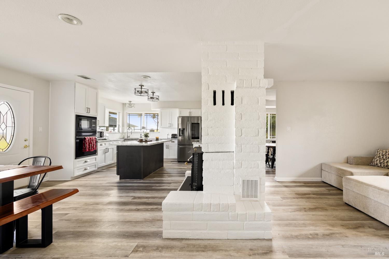 Detail Gallery Image 19 of 98 For 7413 English Hills Rd, Vacaville,  CA 95688 - 7 Beds | 4/1 Baths