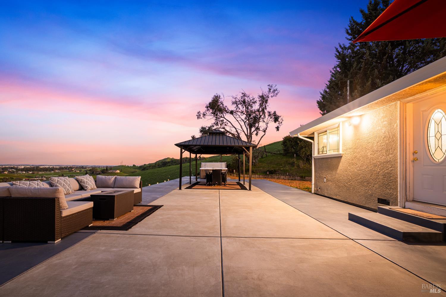 Detail Gallery Image 82 of 98 For 7413 English Hills Rd, Vacaville,  CA 95688 - 7 Beds | 4/1 Baths