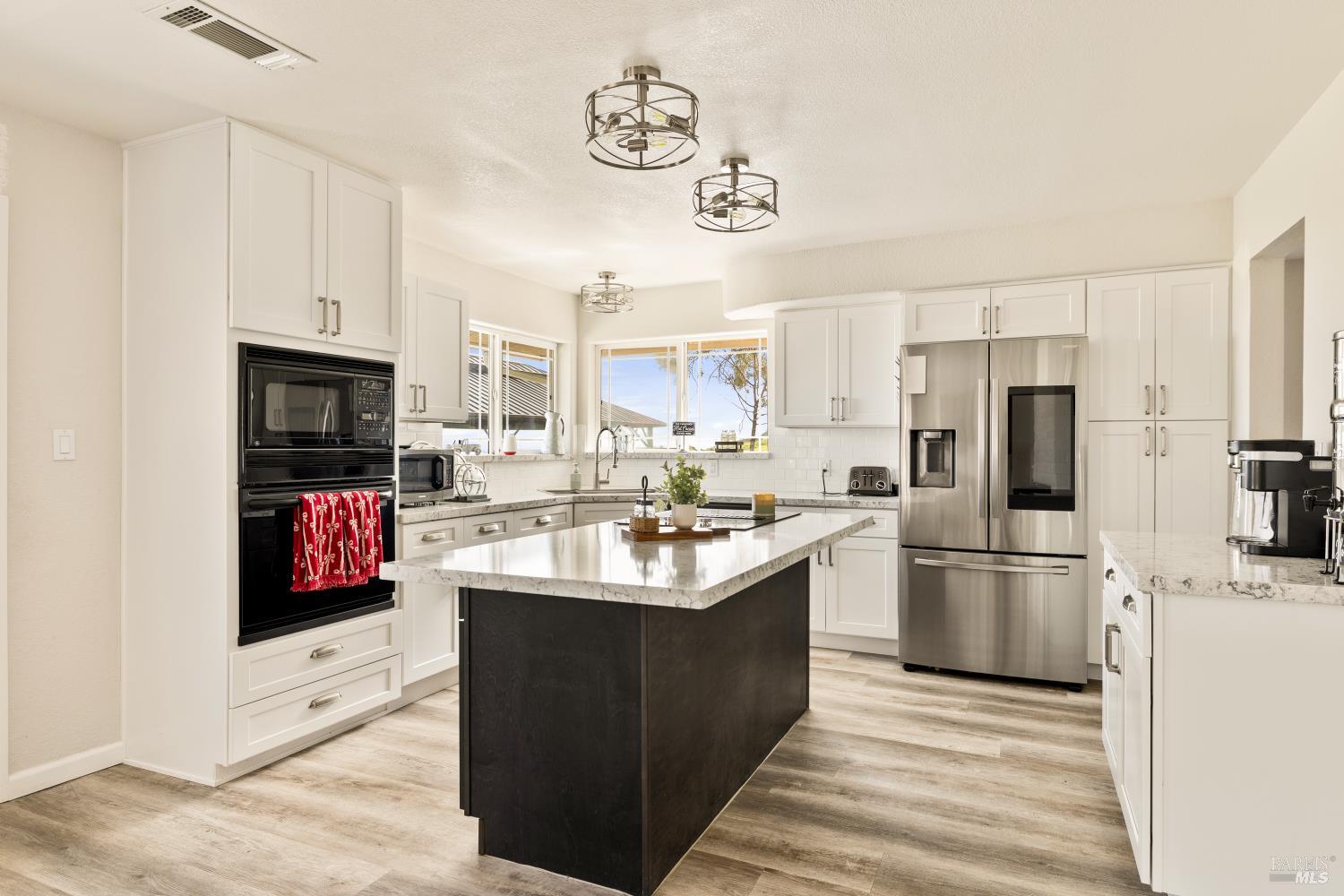 Detail Gallery Image 26 of 98 For 7413 English Hills Rd, Vacaville,  CA 95688 - 7 Beds | 4/1 Baths