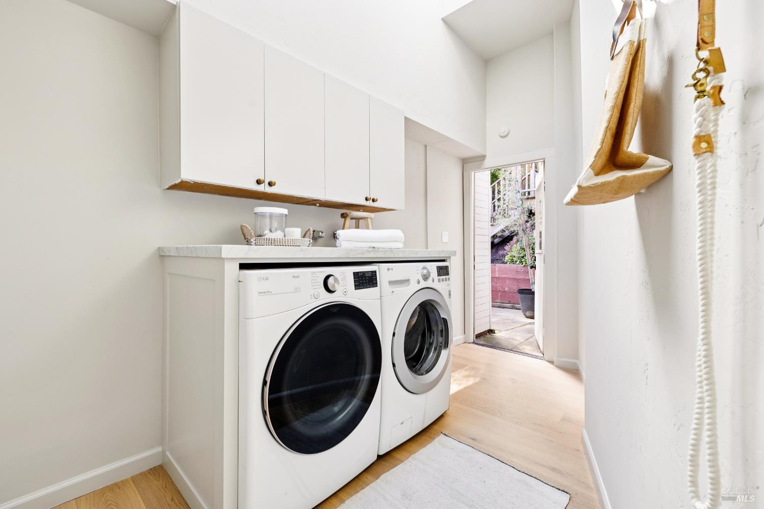 Detail Gallery Image 29 of 49 For 151 Tamalpais Ave, Mill Valley,  CA 94941 - 4 Beds | 3 Baths