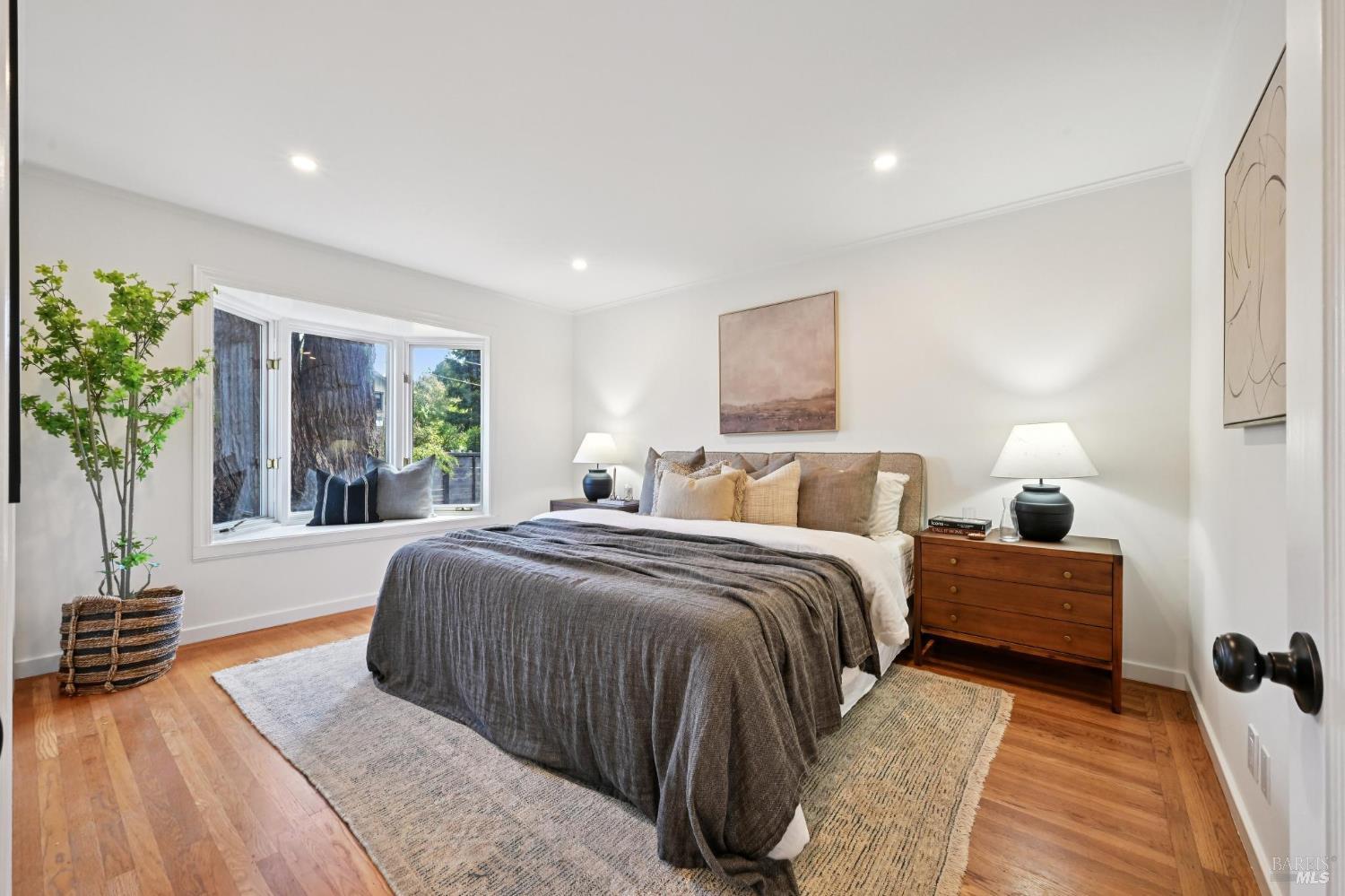 Detail Gallery Image 30 of 43 For 404 Spruce St, Mill Valley,  CA 94941 - 3 Beds | 2 Baths