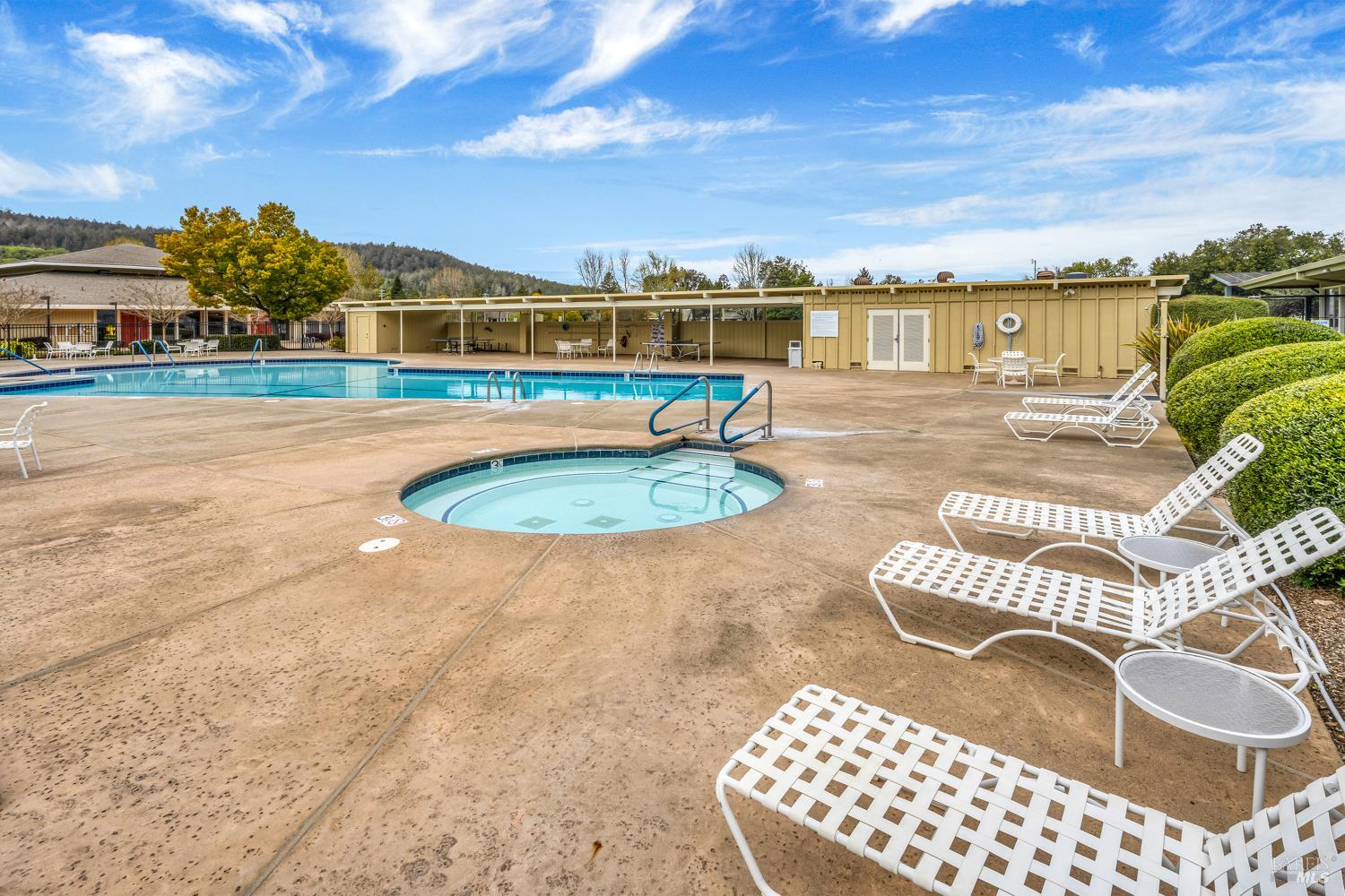 Detail Gallery Image 62 of 63 For 437 Crestridge Pl, Santa Rosa,  CA 95409 - 3 Beds | 2/1 Baths