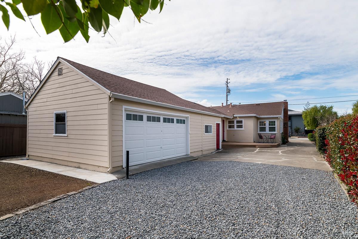 Detail Gallery Image 27 of 36 For 1012 2nd St, Novato,  CA 94945 - 3 Beds | 2/1 Baths