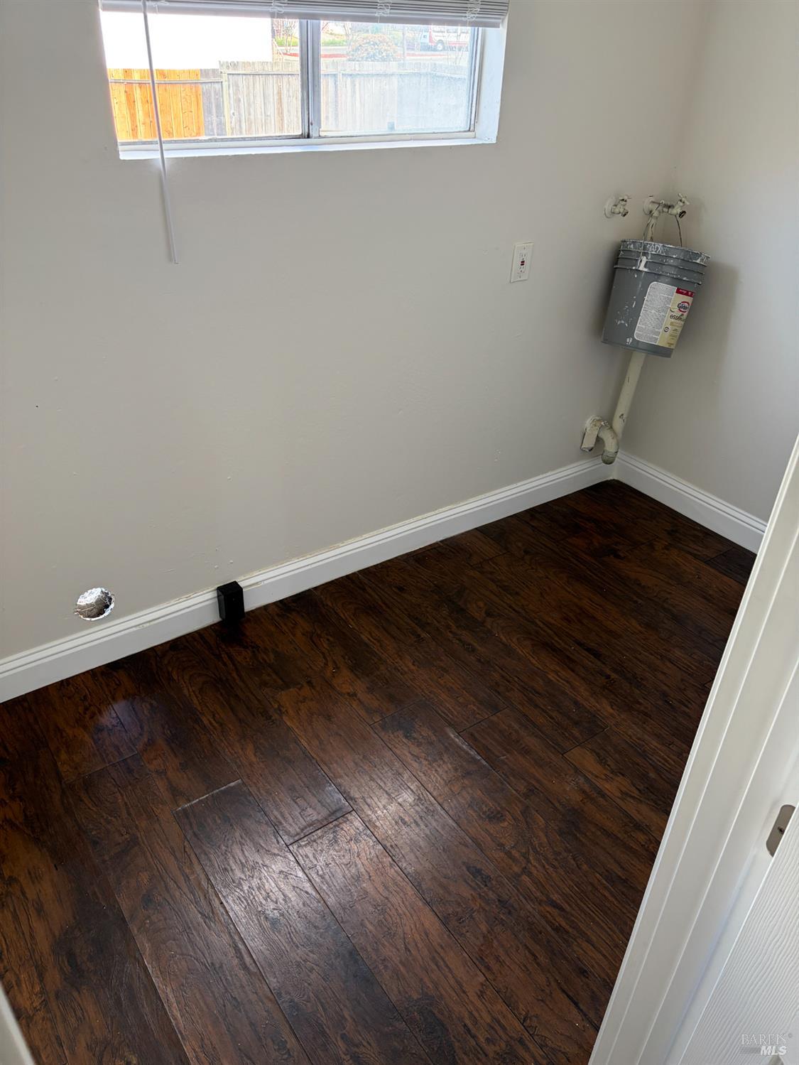 Detail Gallery Image 6 of 7 For 116 Encerti Ave, Vallejo,  CA 94589 - 2 Beds | 1 Baths