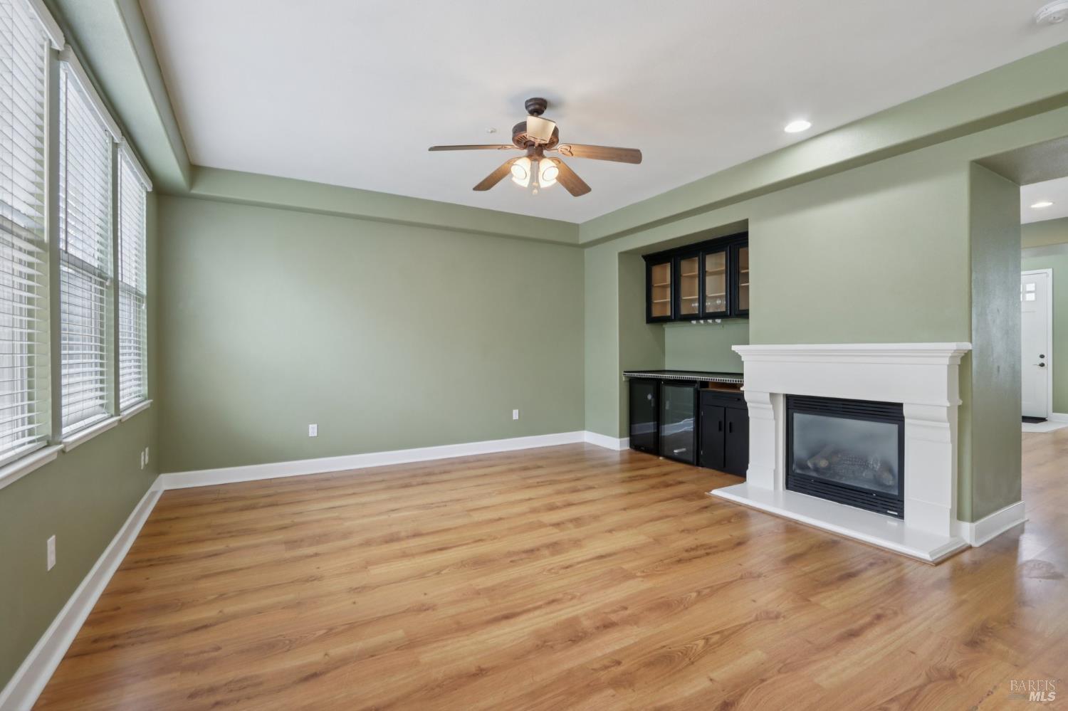 Detail Gallery Image 6 of 44 For 3287 Von Uhlit Ranch Rd, Napa,  CA 94558 - 3 Beds | 2/1 Baths