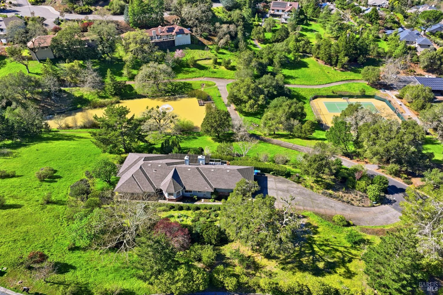 Detail Gallery Image 47 of 63 For 437 Crestridge Pl, Santa Rosa,  CA 95409 - 3 Beds | 2/1 Baths