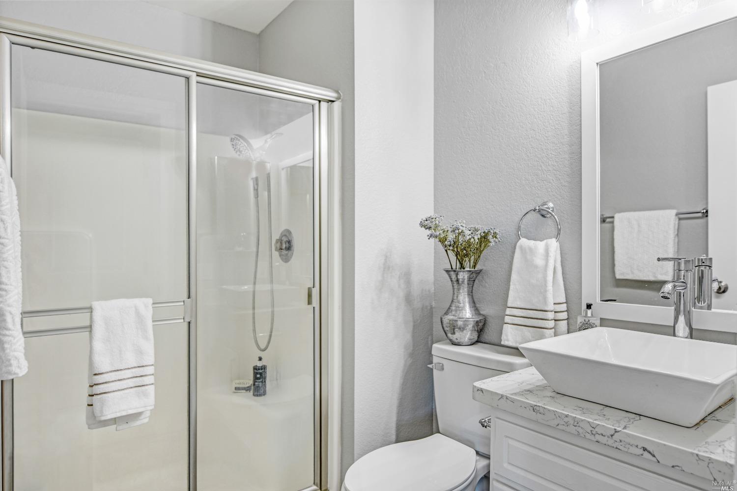 Detail Gallery Image 25 of 31 For 2016 Clearview Cir, Benicia,  CA 94510 - 3 Beds | 2/1 Baths