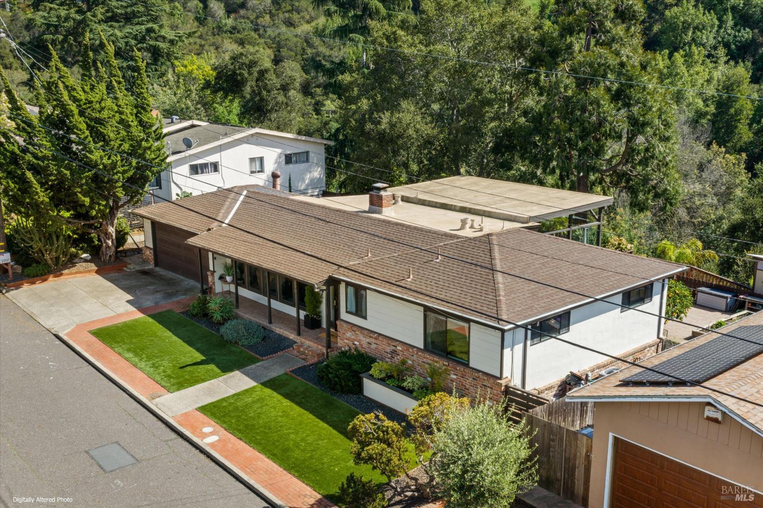 Detail Gallery Image 31 of 37 For 3990 Fairway Ave, Oakland,  CA 94605 - 2 Beds | 2 Baths