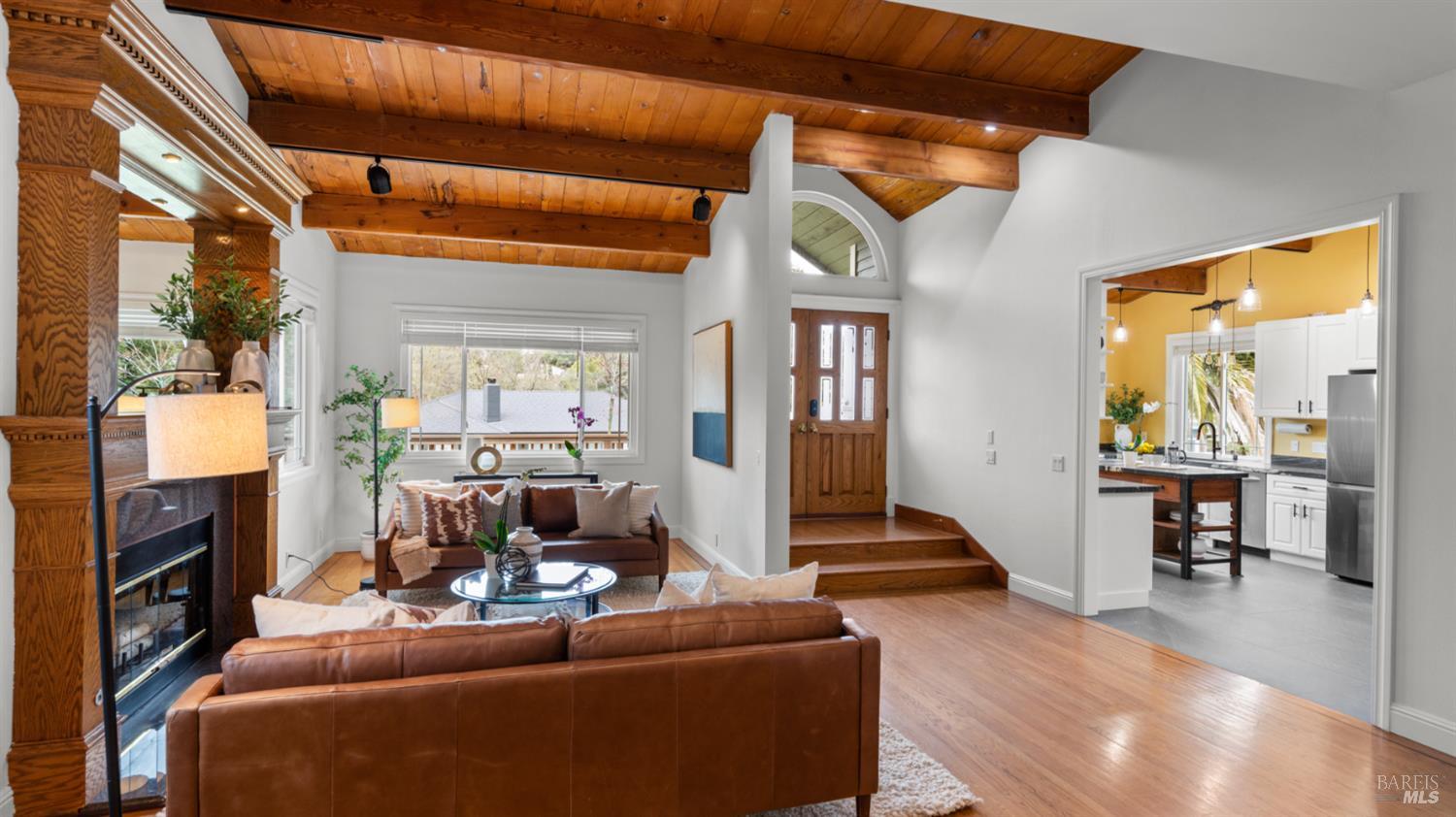 Detail Gallery Image 22 of 62 For 723 Alice St, Novato,  CA 94945 - 5 Beds | 2/1 Baths