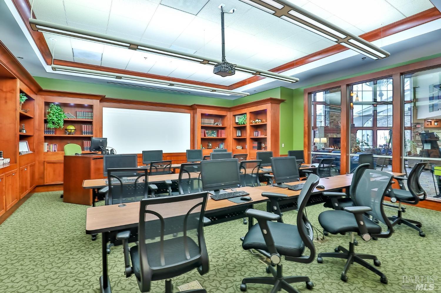 Detail Gallery Image 24 of 27 For 150 Foxwood Ln, Rio Vista,  CA 94571 - 2 Beds | 2 Baths