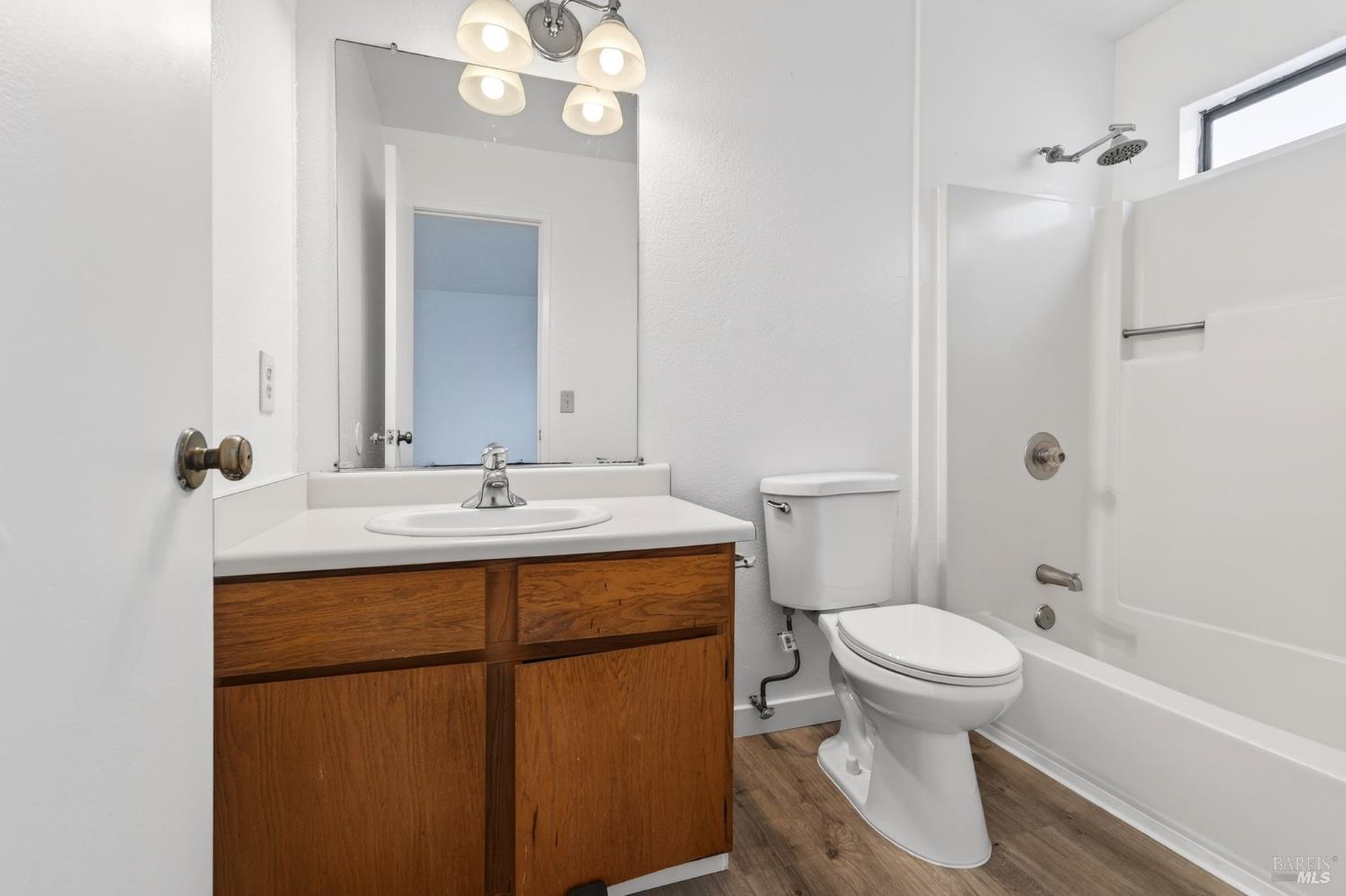 Detail Gallery Image 19 of 27 For 230 Courtyards E Unkn, Windsor,  CA 95492 - 2 Beds | 2 Baths