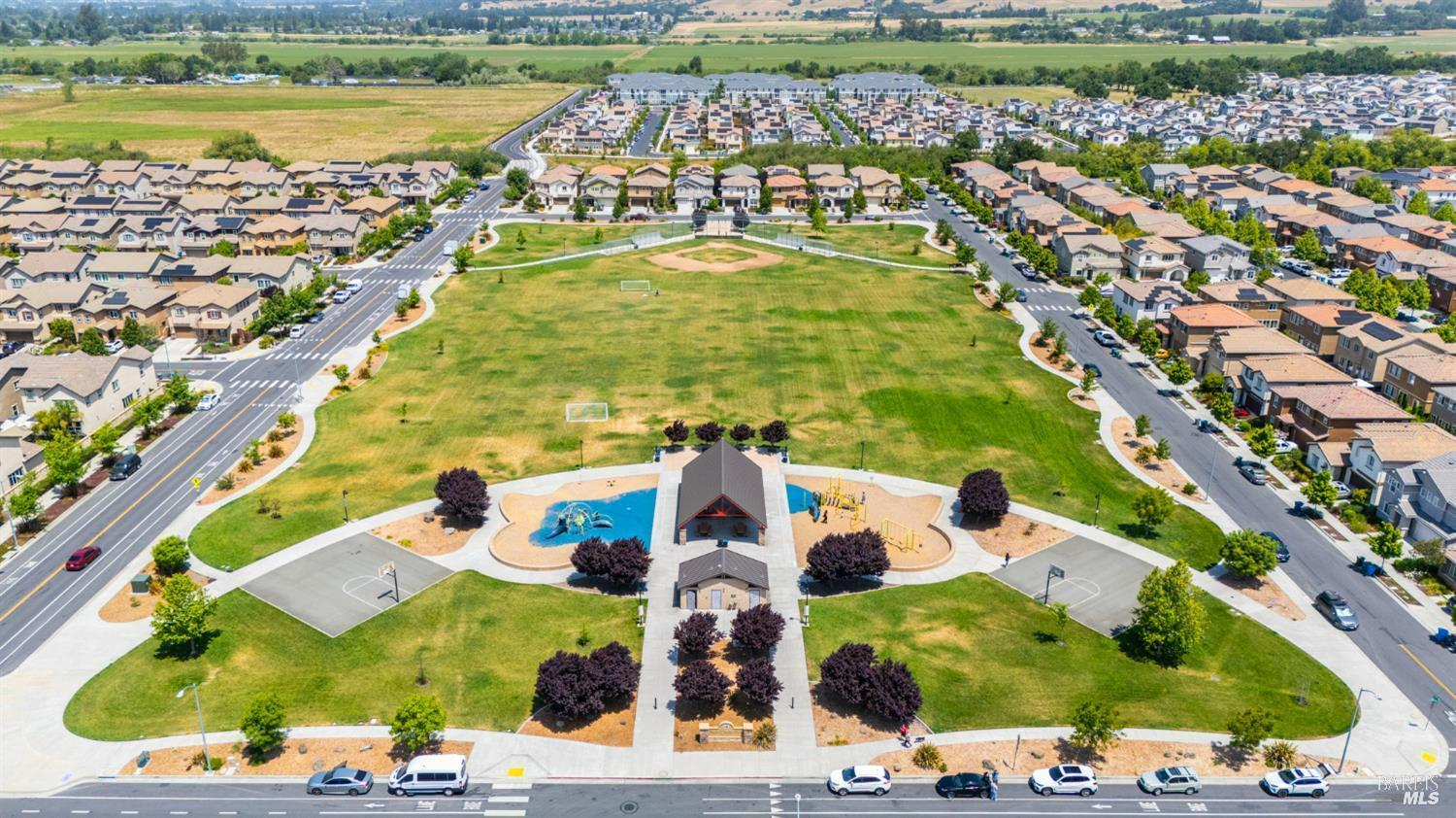 Detail Gallery Image 42 of 47 For 6083 Oak Leaf Pl, Rohnert Park,  CA 94928 - 4 Beds | 2/1 Baths