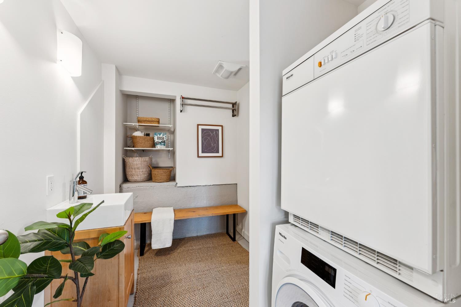 Detail Gallery Image 46 of 65 For 123 Almenar Dr, Greenbrae,  CA 94904 - 3 Beds | 3 Baths