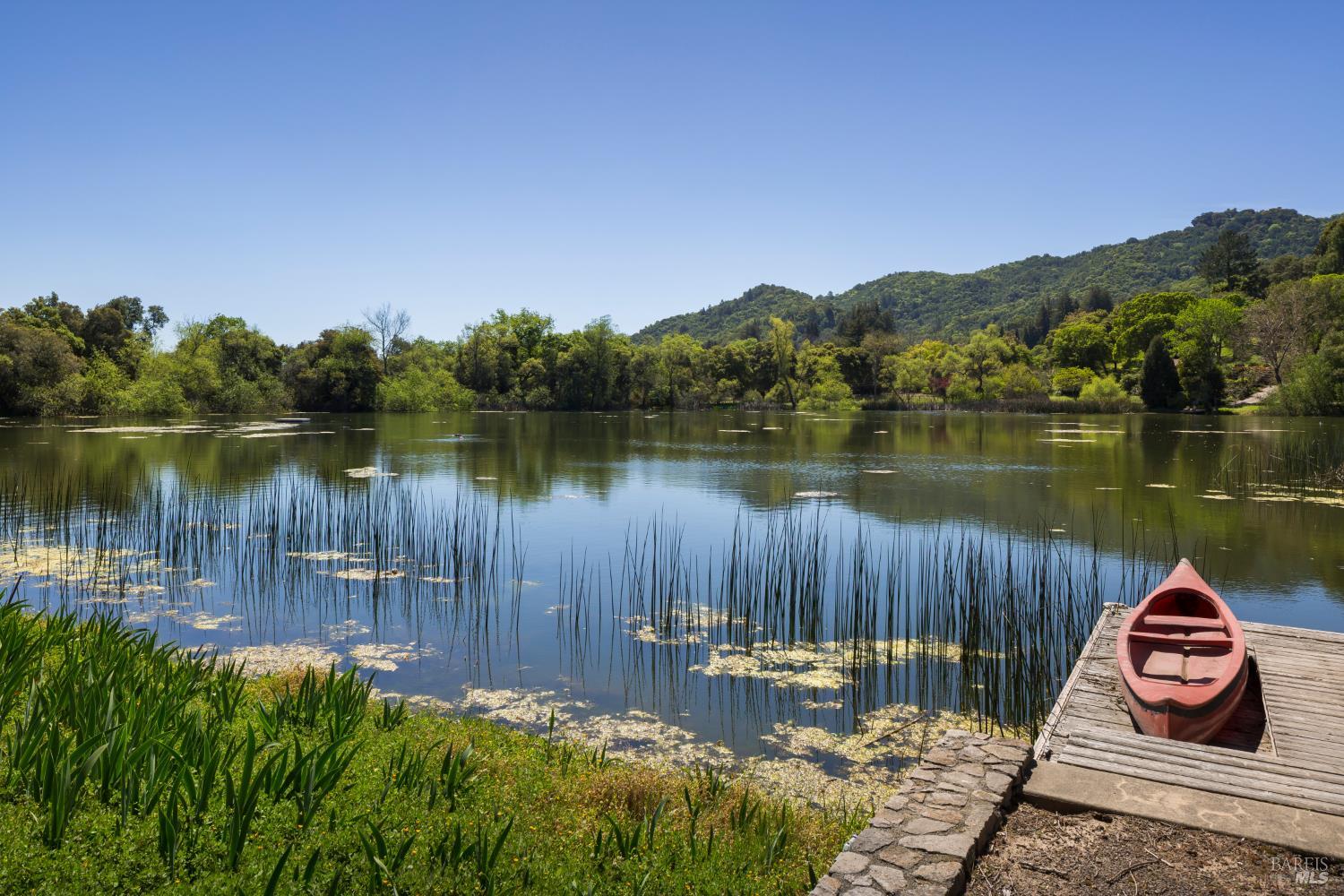 Detail Gallery Image 37 of 59 For 2399 Sobre Vista Rd, Sonoma,  CA 95476 - 3 Beds | 3/1 Baths