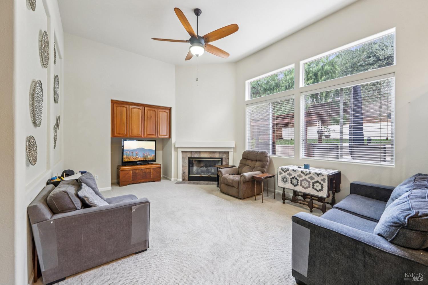 Detail Gallery Image 10 of 44 For 1444 Great Heron Dr, Santa Rosa,  CA 95409 - 4 Beds | 3 Baths