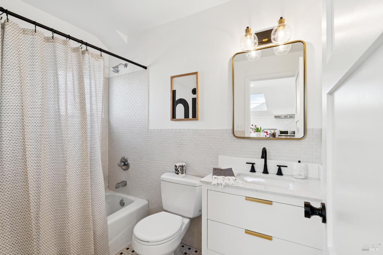 Detail Gallery Image 12 of 28 For 597 Ethel Ave, Mill Valley,  CA 94941 - 3 Beds | 2 Baths