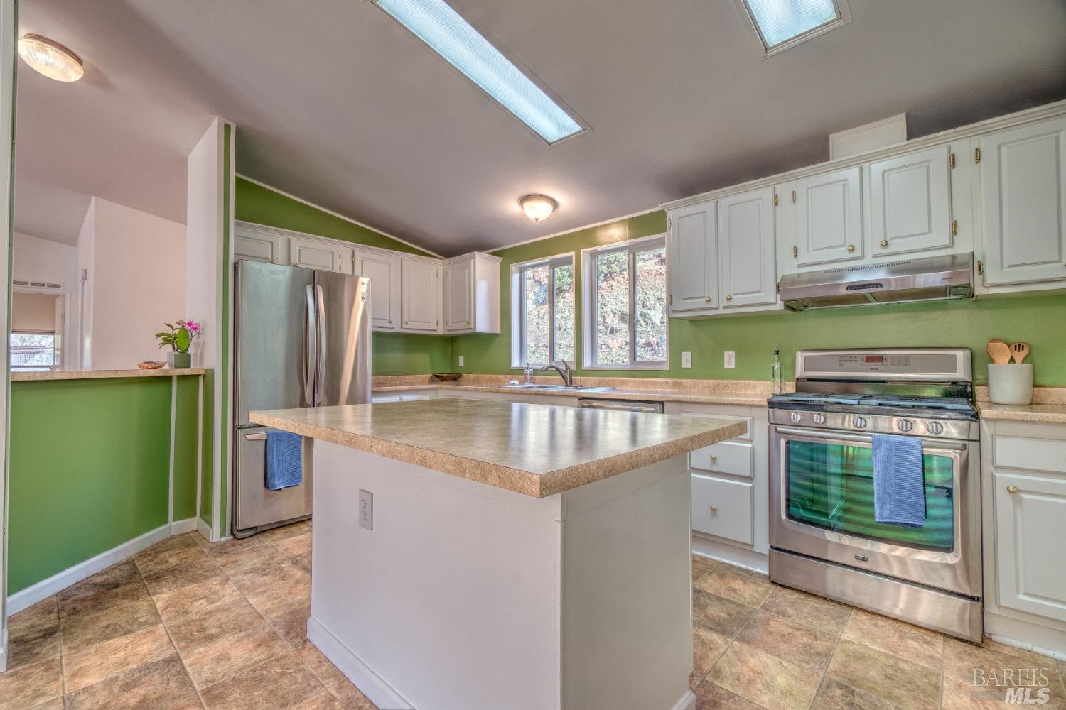 Detail Gallery Image 2 of 43 For 8700 Butts Canyon Rd, Pope Valley,  CA 94567 - 3 Beds | 2 Baths