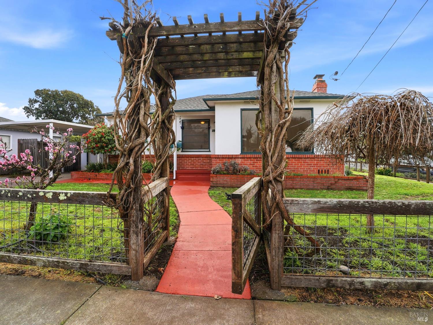 Detail Gallery Image 5 of 36 For 1810 Leonard Ave, Santa Rosa,  CA 95405 - 2 Beds | 1 Baths