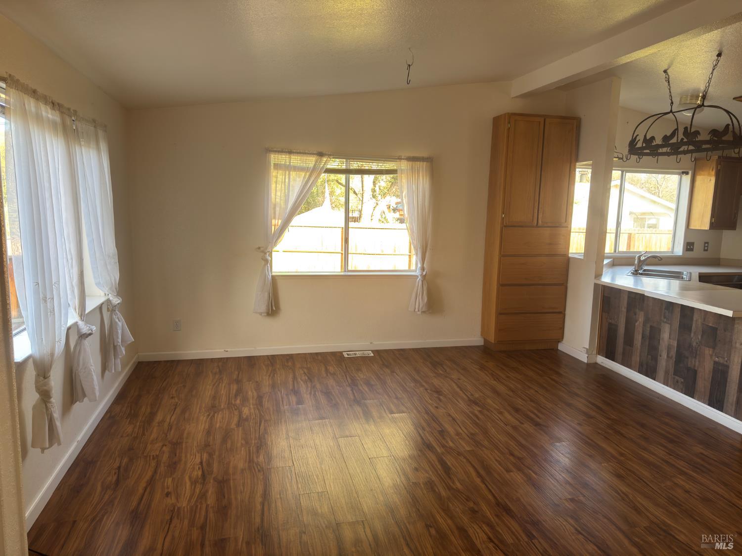 Detail Gallery Image 41 of 44 For 1023 Deputy Dr, Pope Valley,  CA 94567 - 3 Beds | 2 Baths