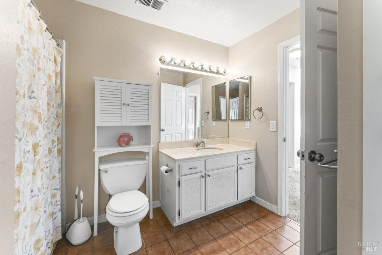 Detail Gallery Image 18 of 30 For 2142 Chianti Dr, Santa Rosa,  CA 95403 - 2 Beds | 1/1 Baths