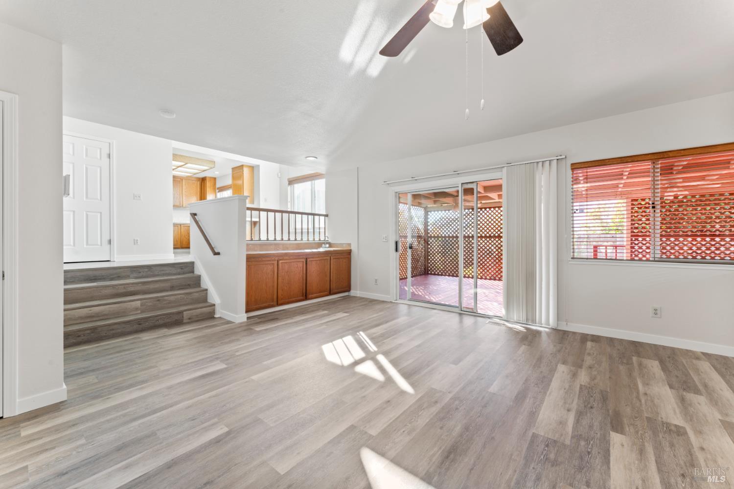 Detail Gallery Image 13 of 41 For 1175 Hickory Ave, Fairfield,  CA 94533 - 4 Beds | 3 Baths