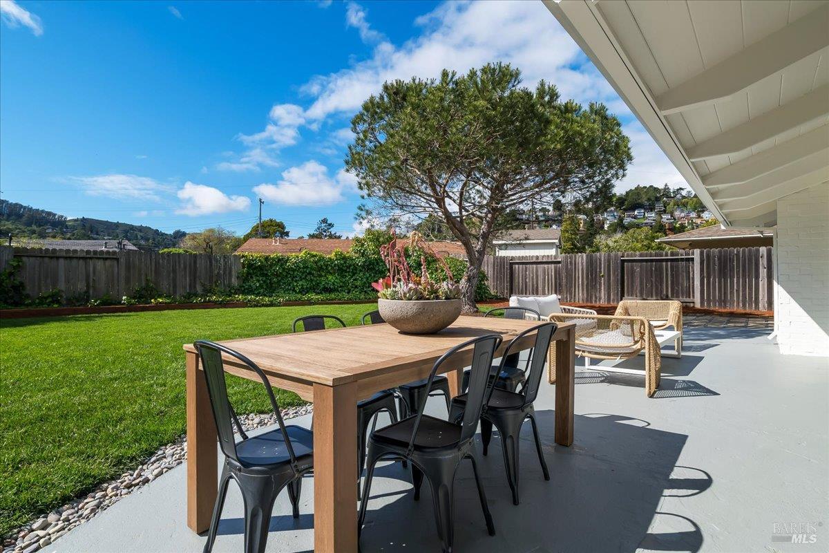 Detail Gallery Image 22 of 26 For 265 Cardinal Rd, Mill Valley,  CA 94941 - 3 Beds | 1 Baths