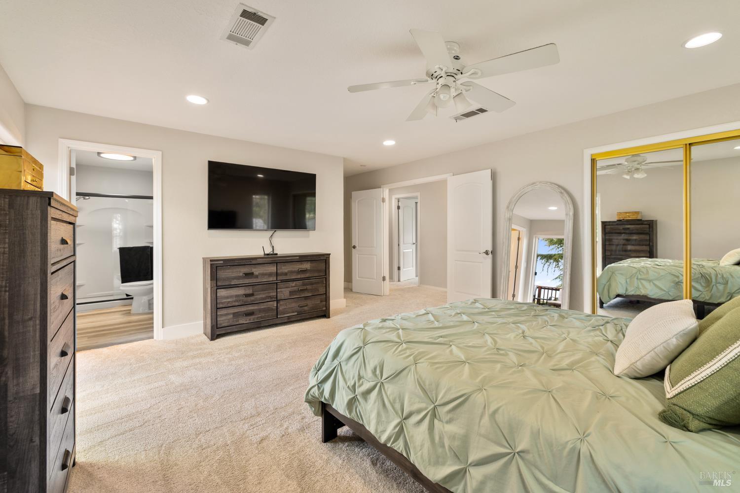 Detail Gallery Image 42 of 98 For 7413 English Hills Rd, Vacaville,  CA 95688 - 7 Beds | 4/1 Baths