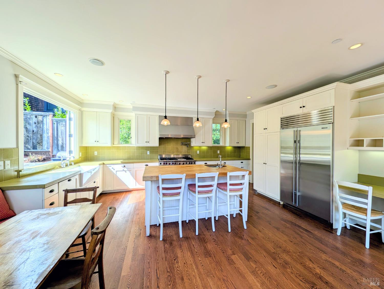 Detail Gallery Image 11 of 41 For 115 Sunnyside Ave, San Anselmo,  CA 94960 - 4 Beds | 3/1 Baths