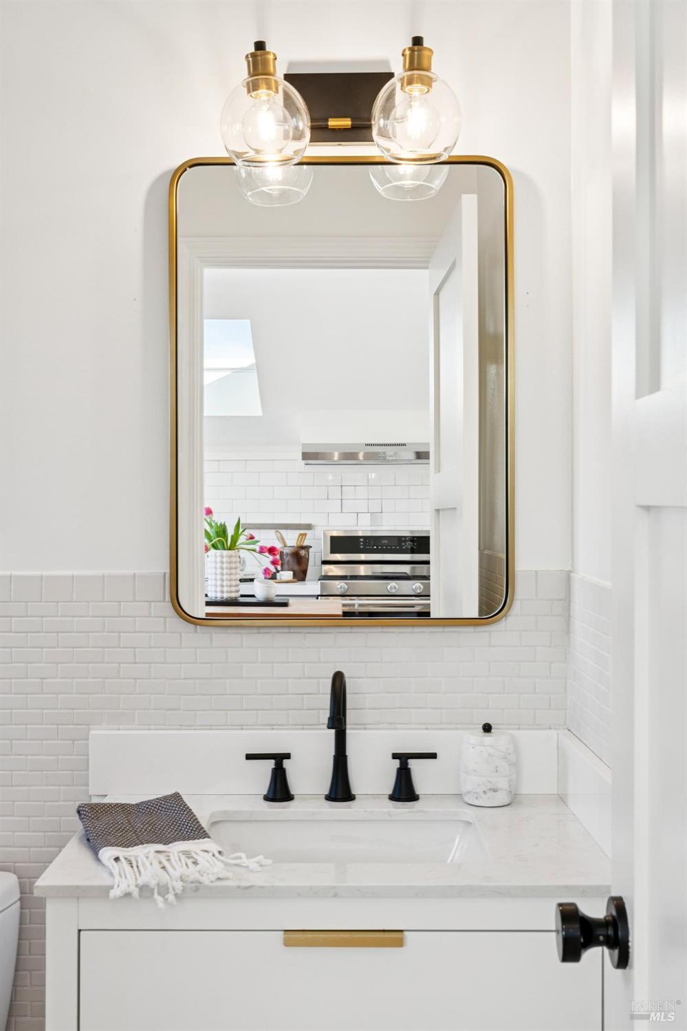 Detail Gallery Image 13 of 28 For 597 Ethel Ave, Mill Valley,  CA 94941 - 3 Beds | 2 Baths