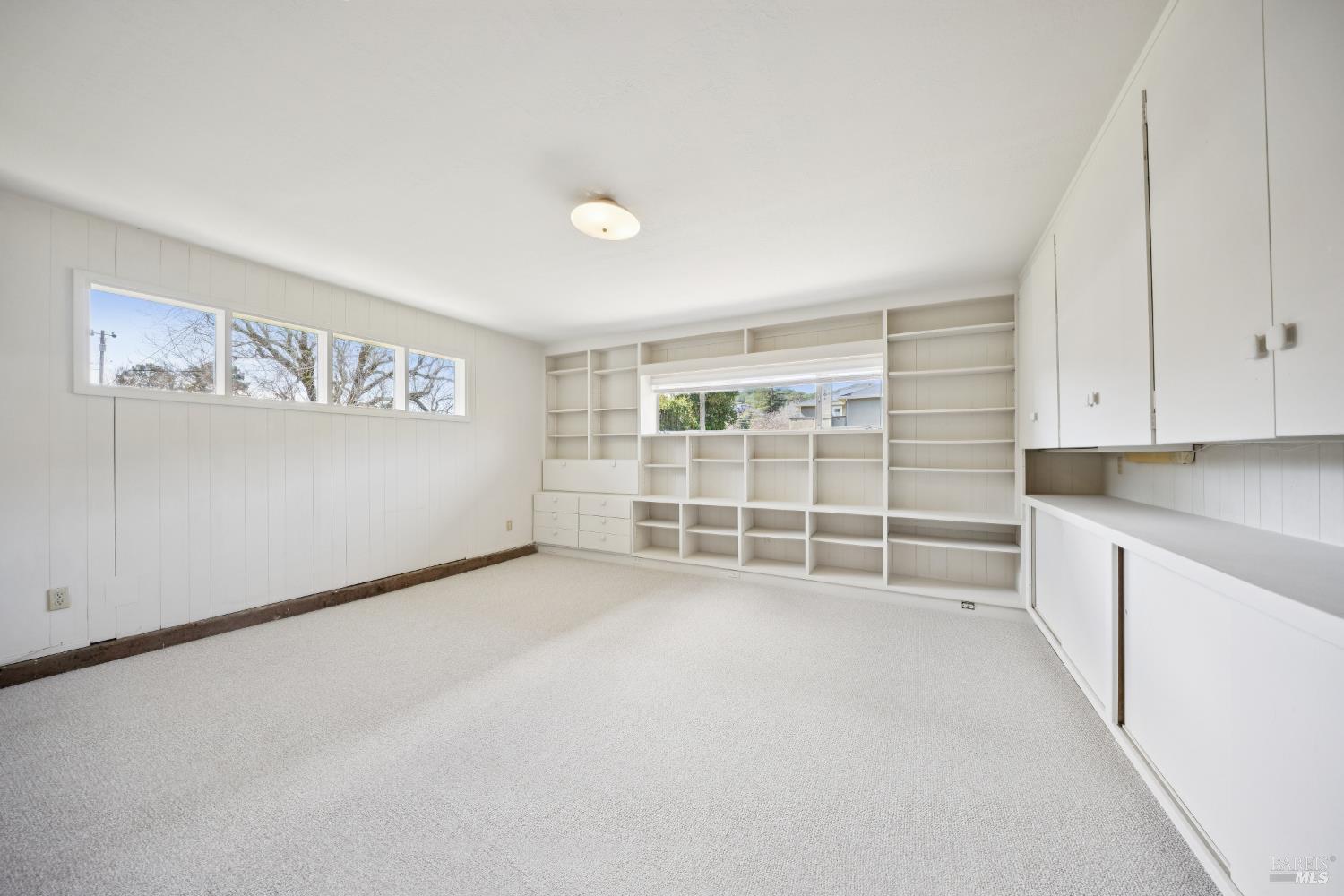 Detail Gallery Image 16 of 39 For 10 Somerset Ln, Mill Valley,  CA 94941 - 3 Beds | 2 Baths