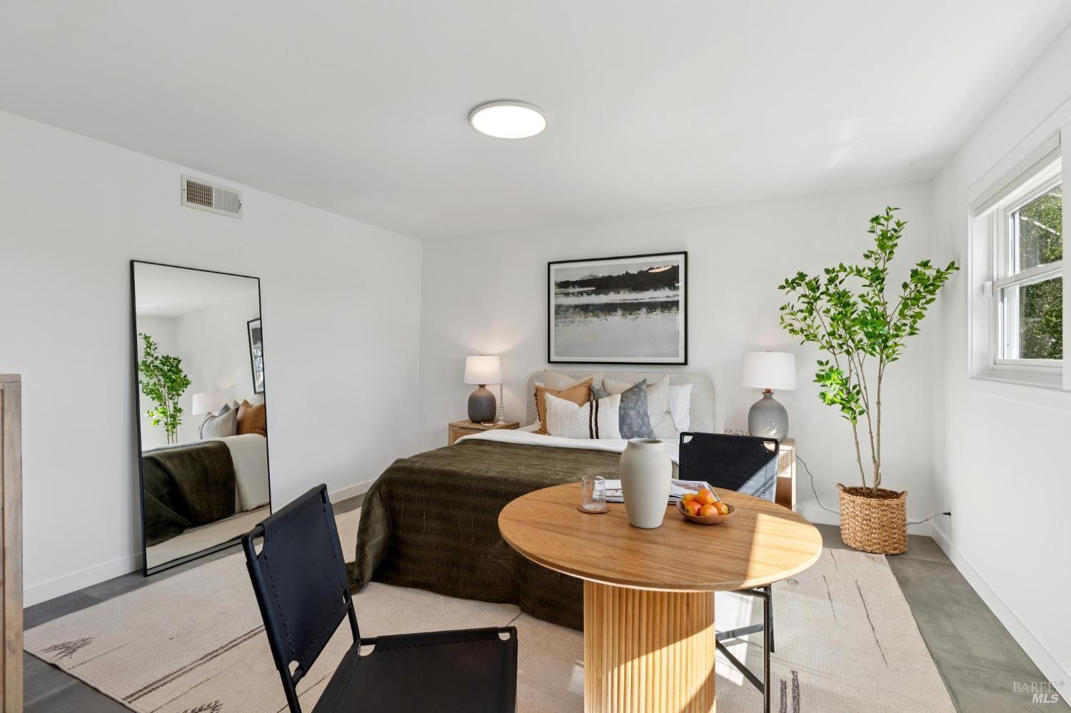 Detail Gallery Image 46 of 73 For 119 Bretano Way, Greenbrae,  CA 94904 - 4 Beds | 3 Baths