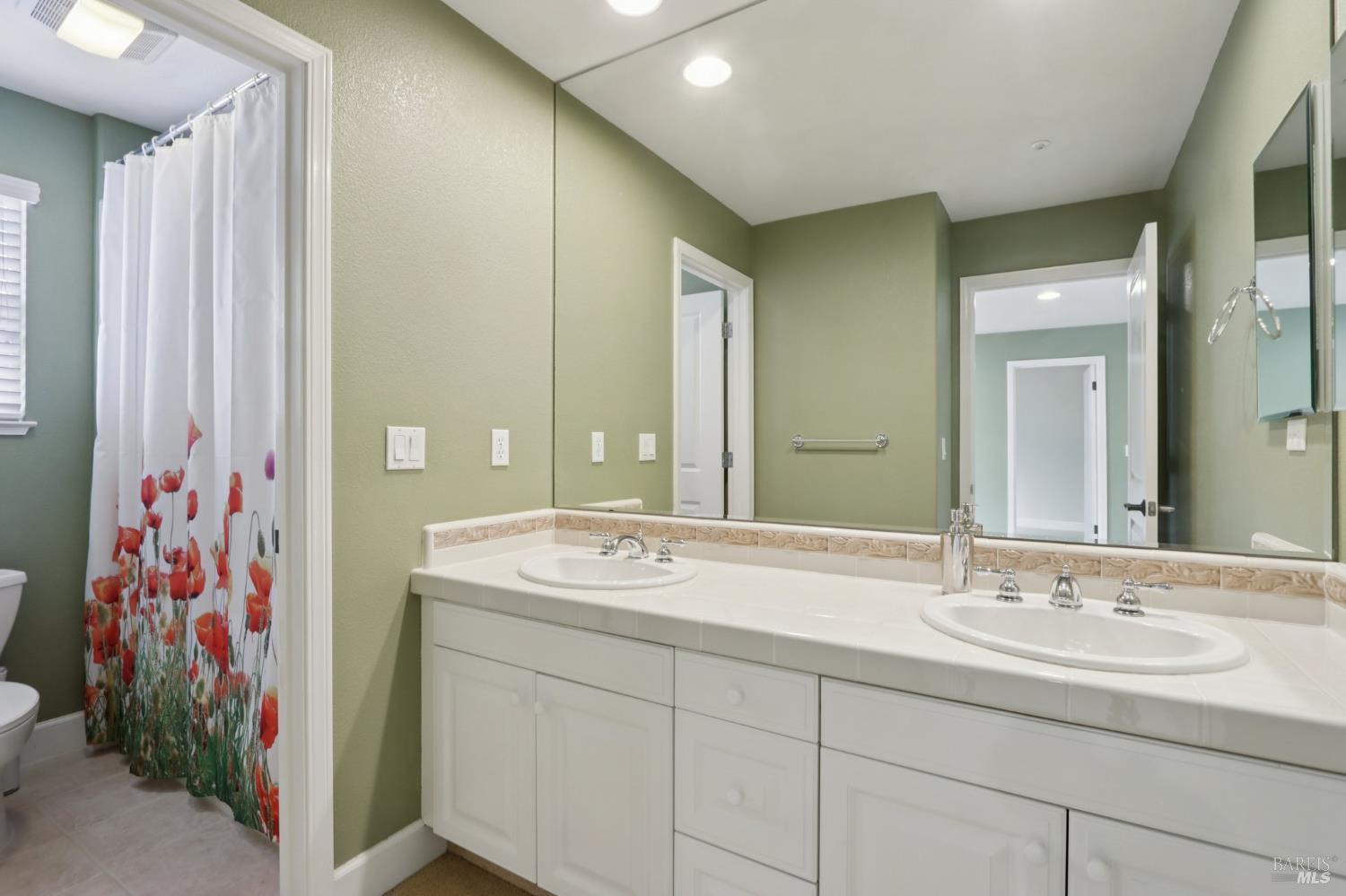 Detail Gallery Image 28 of 44 For 3287 Von Uhlit Ranch Rd, Napa,  CA 94558 - 3 Beds | 2/1 Baths