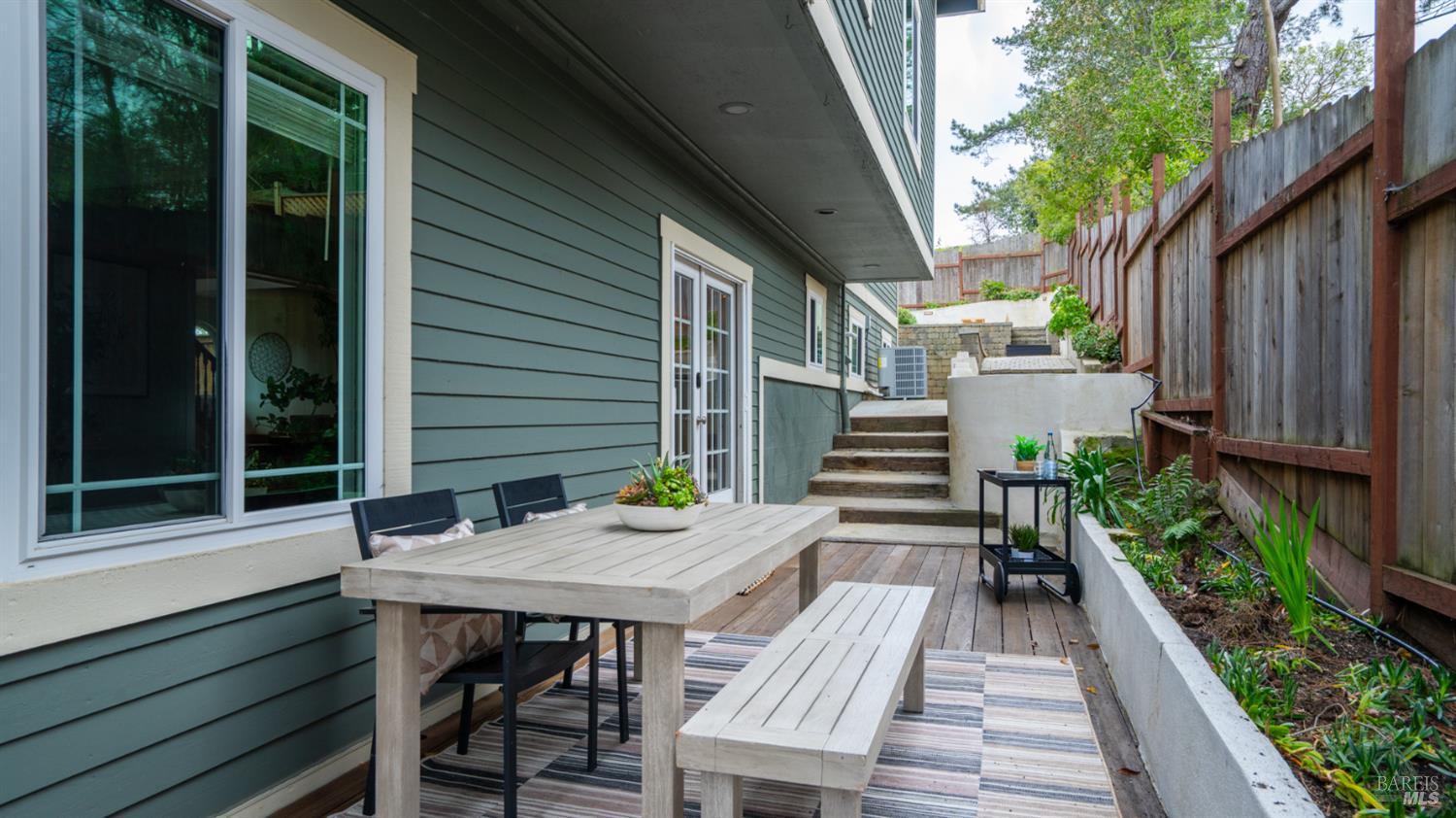 Detail Gallery Image 52 of 62 For 723 Alice St, Novato,  CA 94945 - 5 Beds | 2/1 Baths