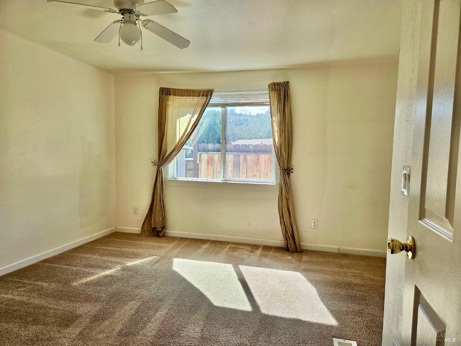 Detail Gallery Image 18 of 44 For 1023 Deputy Dr, Pope Valley,  CA 94567 - 3 Beds | 2 Baths