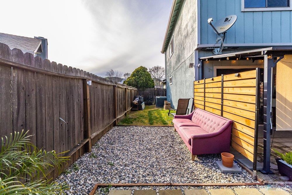 Detail Gallery Image 77 of 88 For 821 Saddle Horn Trl, Vacaville,  CA 95687 - 3 Beds | 3 Baths