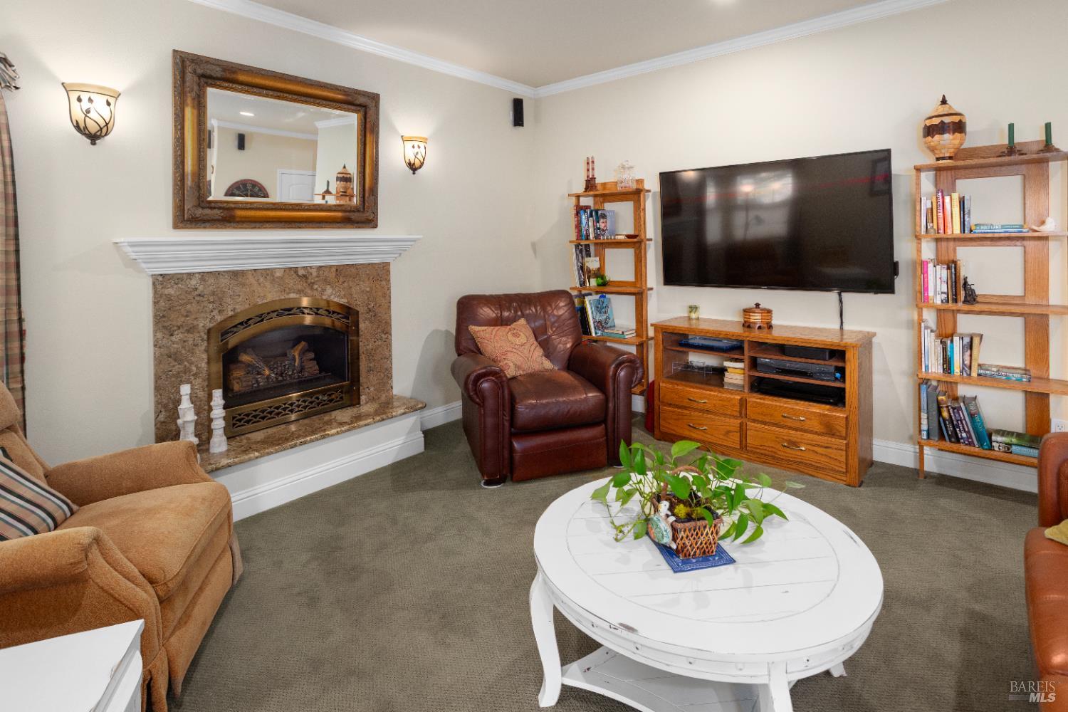 Detail Gallery Image 24 of 48 For 230 Clear Ridge Drive Dr, Healdsburg,  CA 95448 - 3 Beds | 2/1 Baths