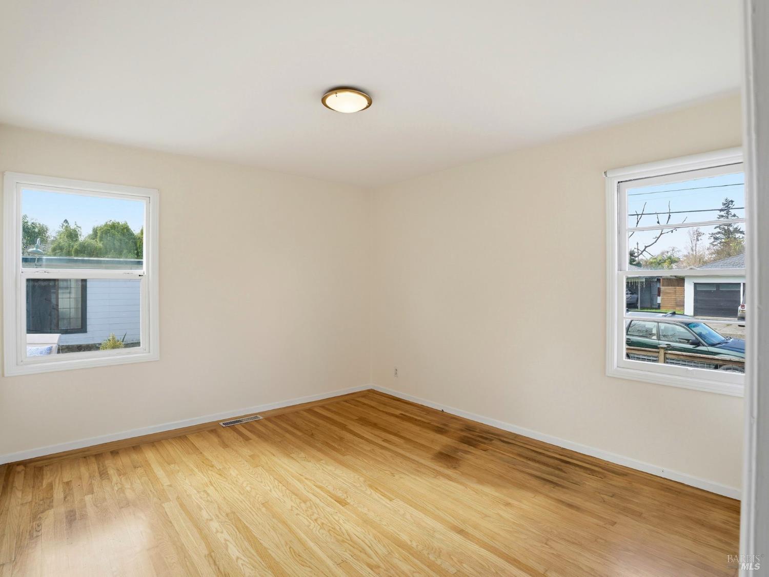 Detail Gallery Image 25 of 36 For 1810 Leonard Ave, Santa Rosa,  CA 95405 - 2 Beds | 1 Baths