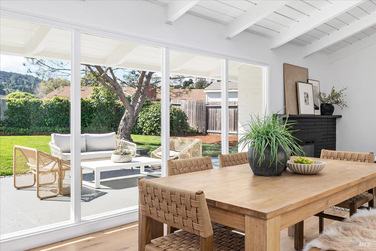 Detail Gallery Image 10 of 26 For 265 Cardinal Rd, Mill Valley,  CA 94941 - 3 Beds | 1 Baths