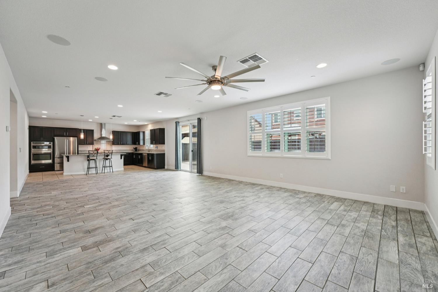 Detail Gallery Image 9 of 61 For 5291 Finkas Ln, Fairfield,  CA 94533 - 4 Beds | 3 Baths