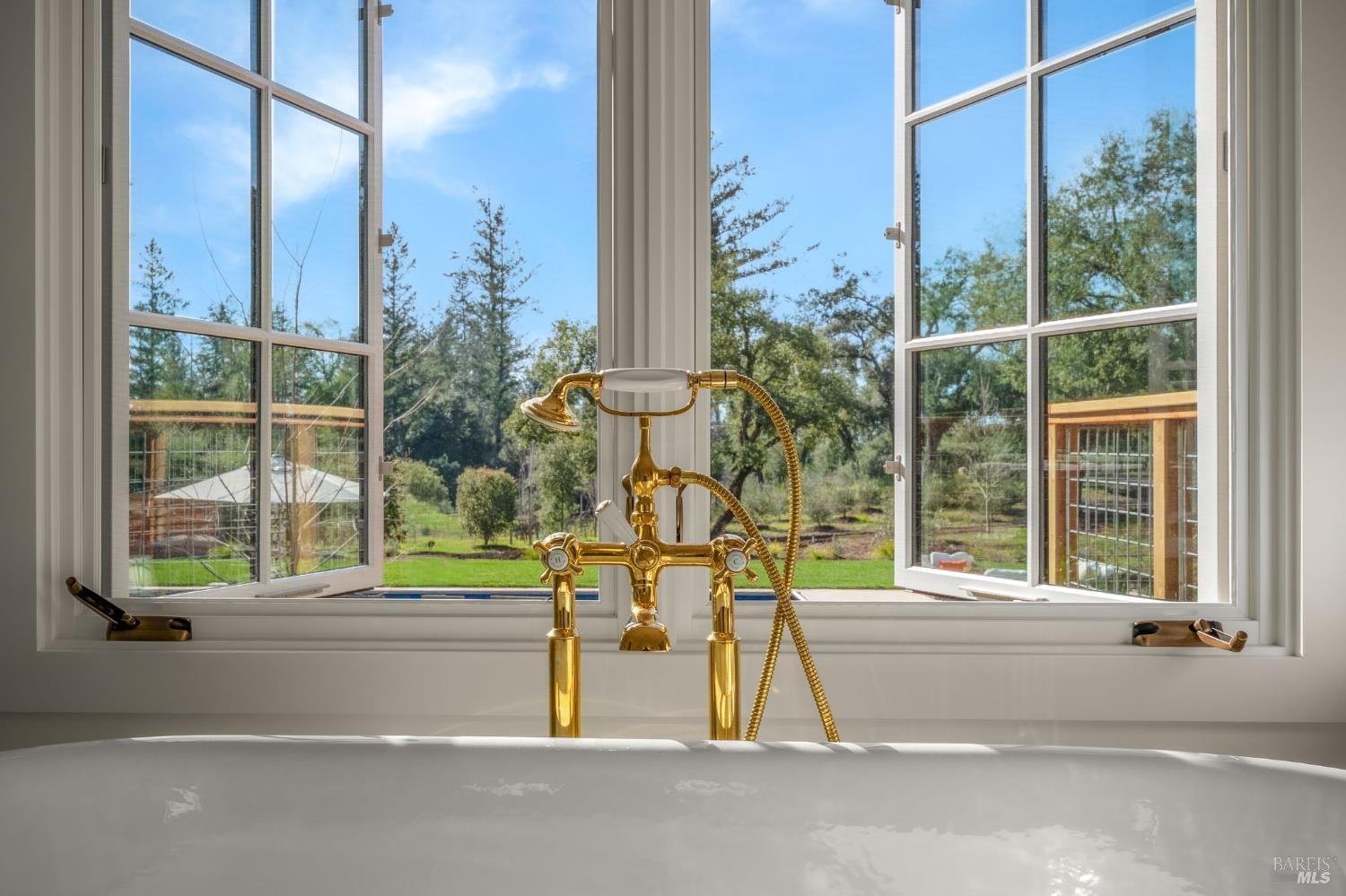 Detail Gallery Image 37 of 61 For 340 White Cottage Rd, Angwin,  CA 94508 - 2 Beds | 2 Baths